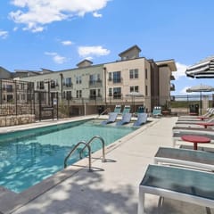 1Bed 1Bath Pool + Gym | Near Domain Mall + Topgolf