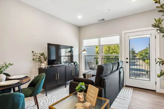 The Main House | Modern Stay In Downtown Columbus - Image 4